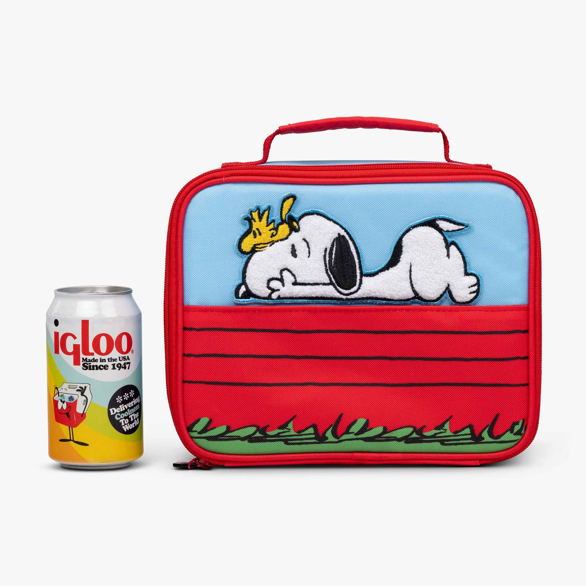 snoopy-s-doghouse-horizontal-lunch-cooler-bag-e1 00028034-P.jpg