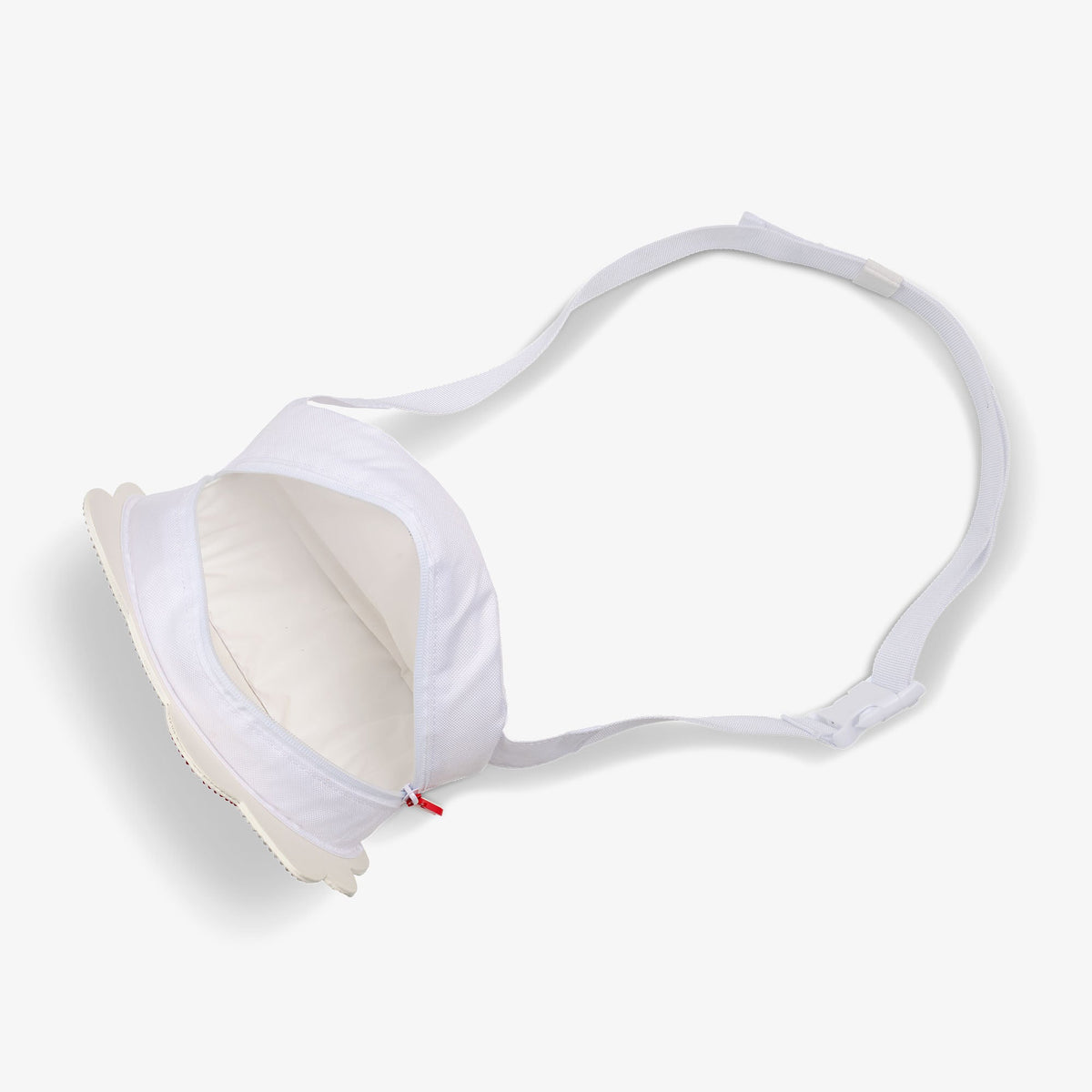 hello-kitty-classic-fanny-pack-h9 00027928-O2_ae2669ba-64a8-48bc-b8c3-bc035c959835.jpg