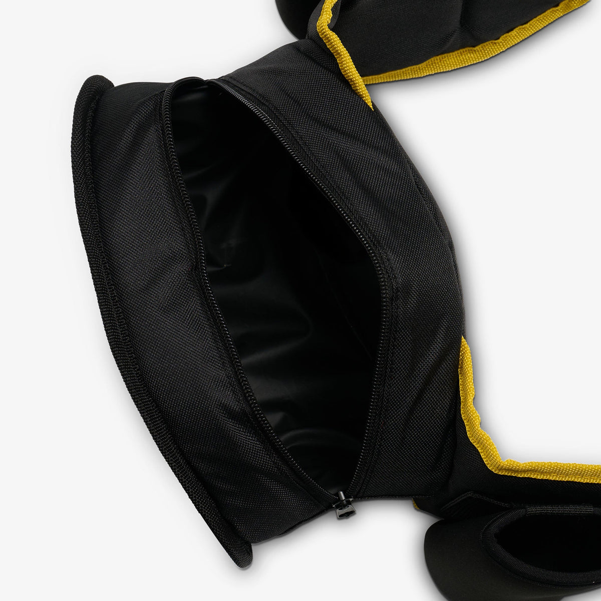dc-super-heroes-batmantm-belt-fanny-pack-cooler-a3 00027936-O2.jpg
