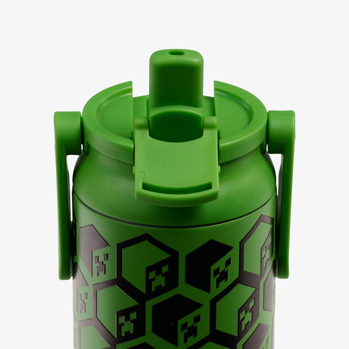 minecraft-creeper-glow-in-the-dark-20-oz-bottle-q6 00071605-L2.jpg